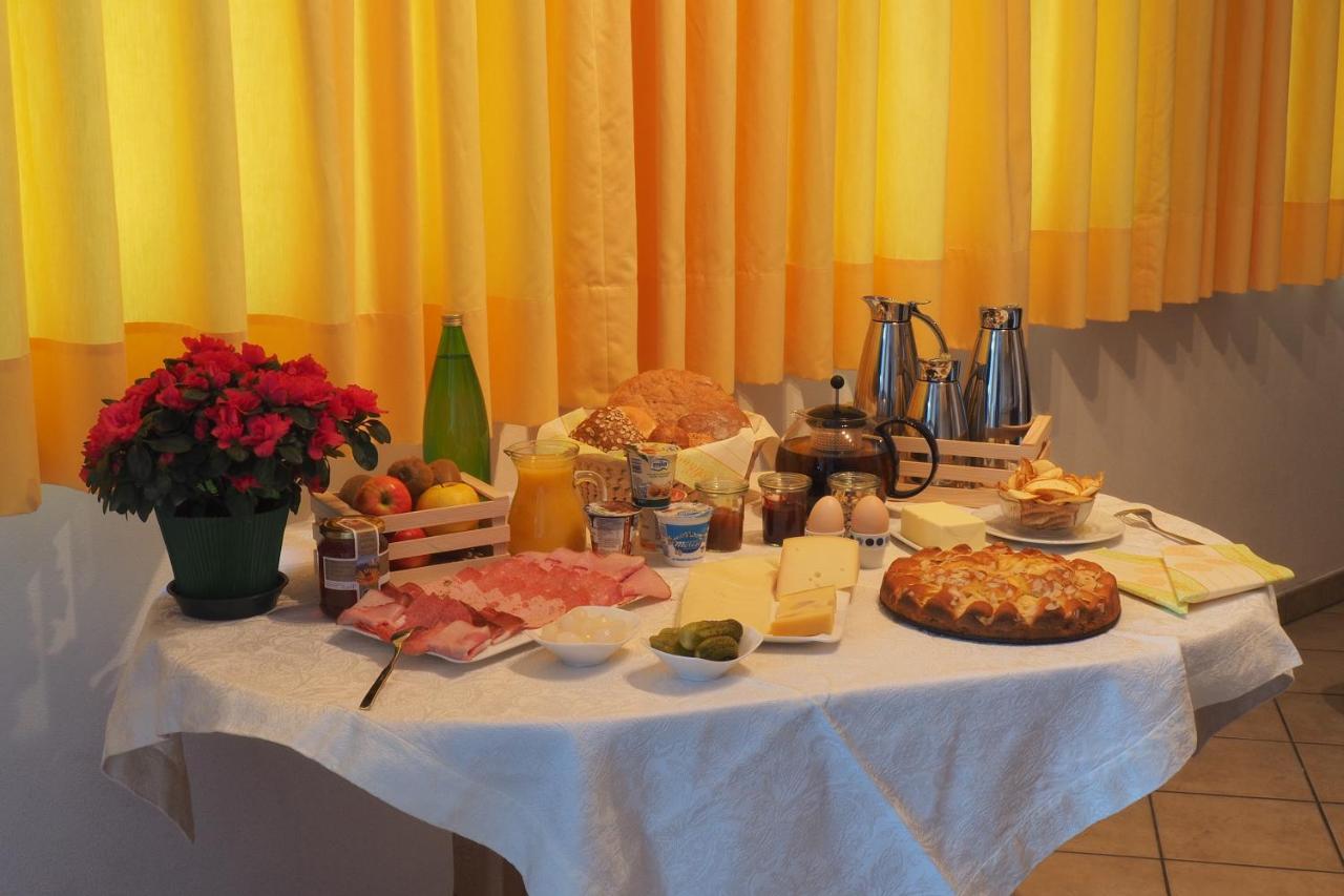Ferienwohnungen Luggin Caldaro Buitenkant foto