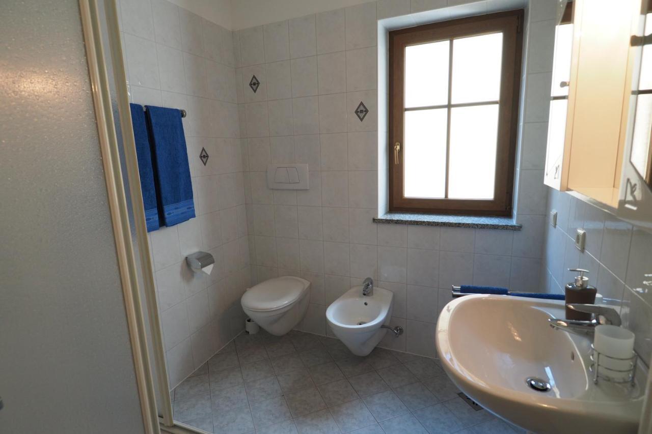 Ferienwohnungen Luggin Caldaro Buitenkant foto